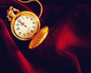 عَــلَّـمَـتْـنِــي عَــلَّـمَـتْـنِــي